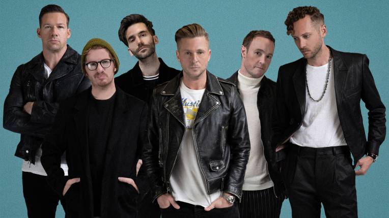 Mix 104.1's Deck The Hall Ball with OneRepublic
