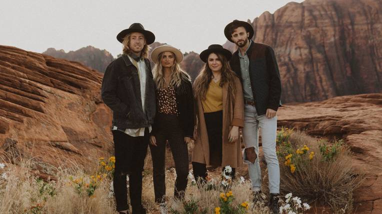 Drew Holcomb & The Neighbors with  The National Parks