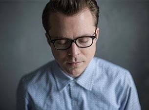 Tom Vek