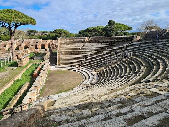Teatro di Ostia