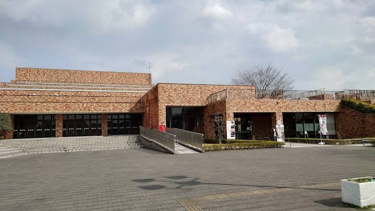 Higashiomishiritsuyokaichibunkageijutsu Hall