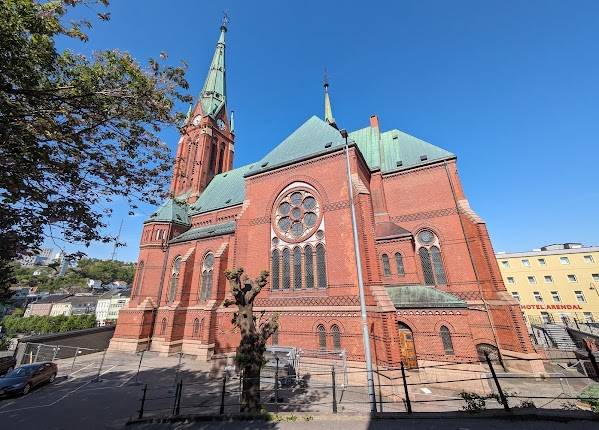 Trefoldighetskirken, Arendal