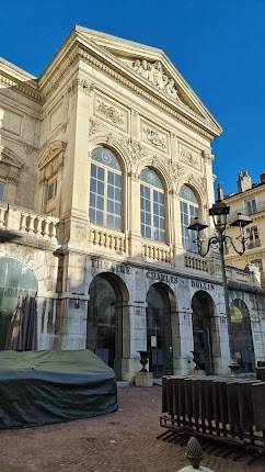 THEATRE CHARLES DULLIN