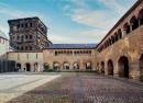 Simeonstiftplatz Brunnenhof Trier
