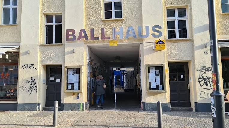 Ballhaus Ost