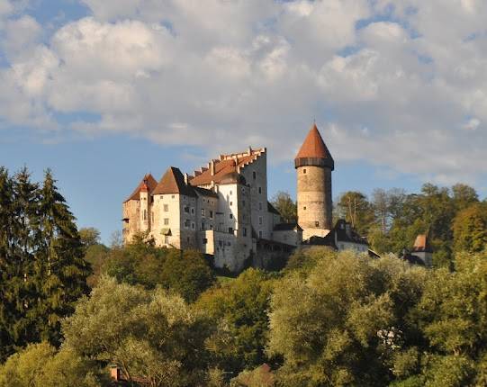 Burg Clam