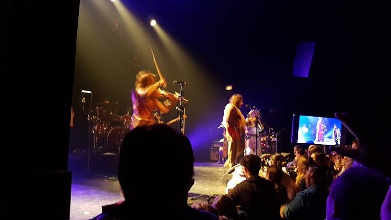 SALLE 'DES LENDEMAINS QUI CHANTENT'