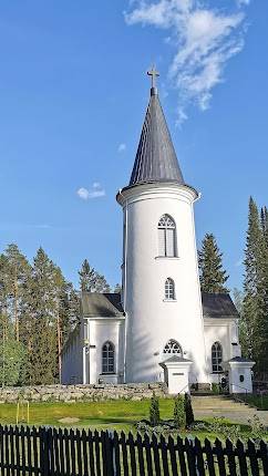 TÖRNÄVÄN KIRKKO
