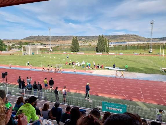 Estadio municipal "fuente de la niña"