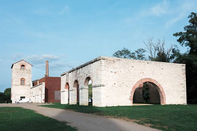 LES FORGES DE FRAISANS
