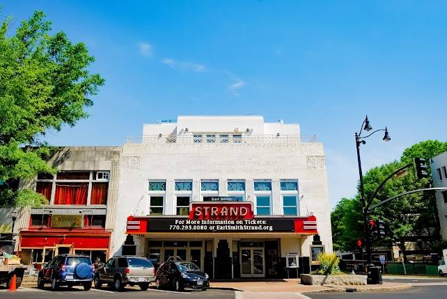 Earl and Rachel Smith Strand Theatre