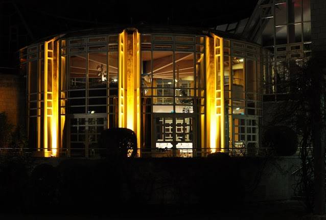 SMTT - Schule für Musik Theater und Tanz