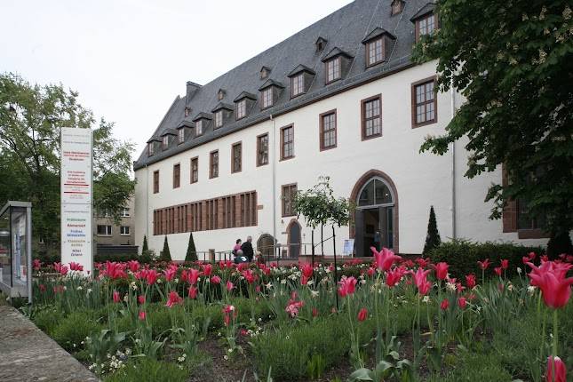 Institut für Stadtgeschichte im Karmeliterkloster