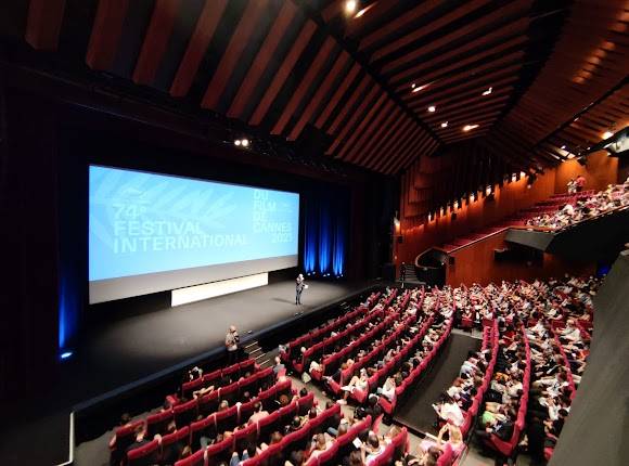 PALAIS DES FESTIVALS-THEATRE DEBUSSY