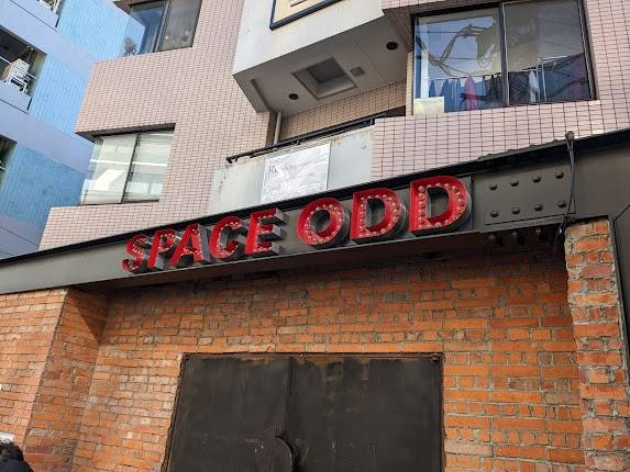 Space Odd