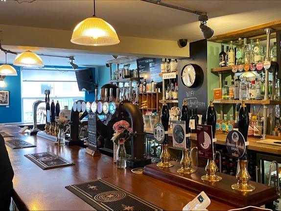 The Hop Inn, 8 Devizes Road, Swindon, SN1 4BH