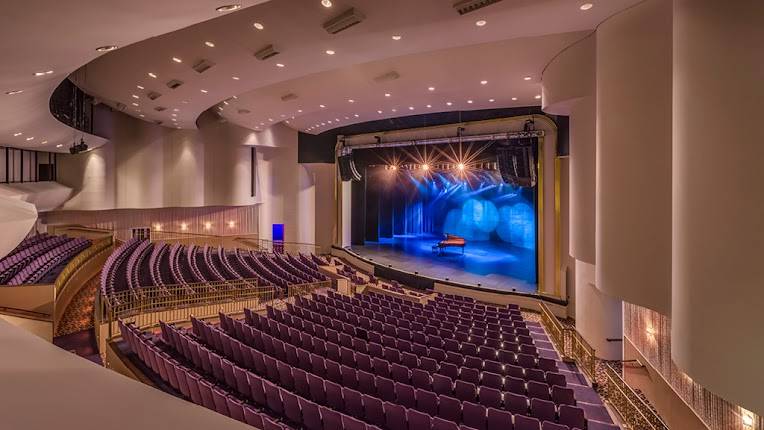 The Showroom at Turning Stone Resort Casino