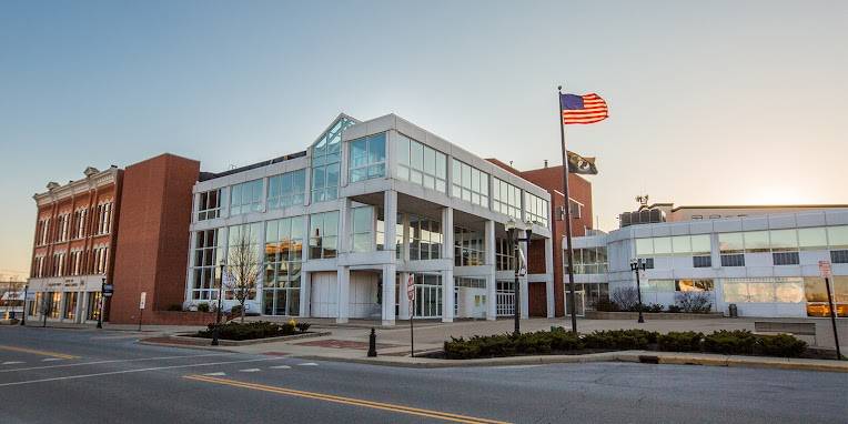 Veterans Memorial Civic and Convention Center