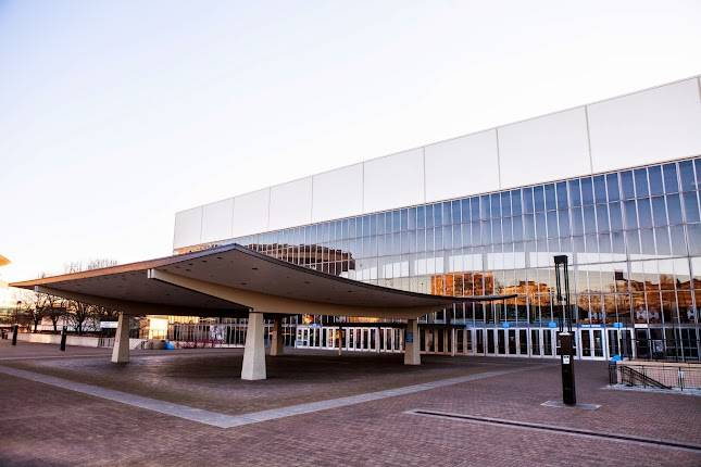 Veterans Memorial Coliseum