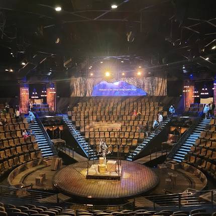 Young Living Centre Stage at Hale Centre Theatre (Mountain America Performing Arts Centre) - Complex