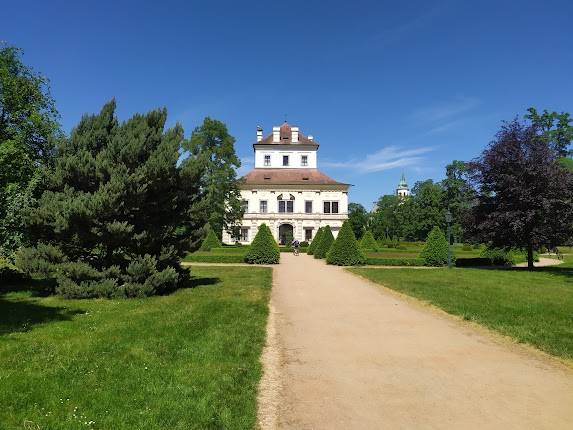 Zámecký park - Ostrov